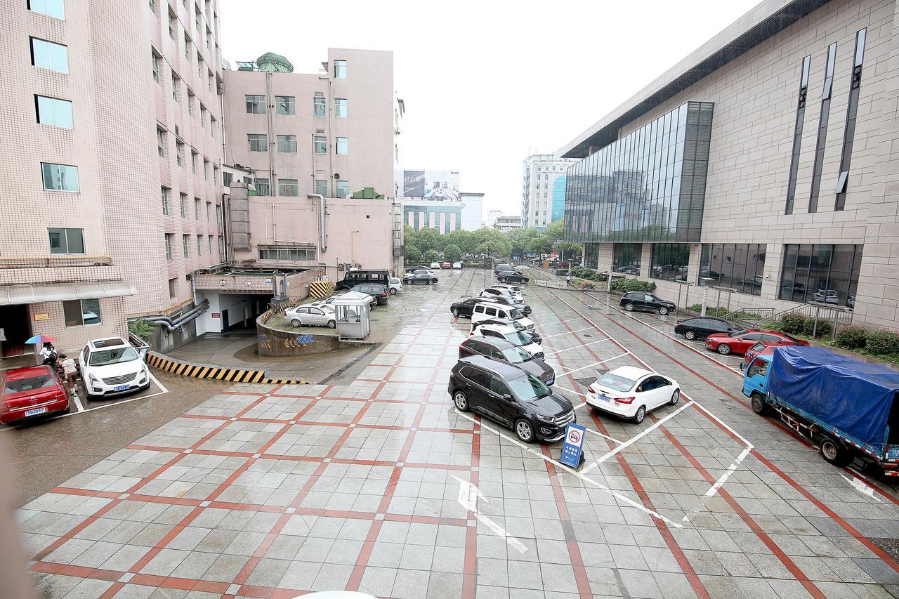 Zhuzhou Hua Tian Hotel Exterior photo